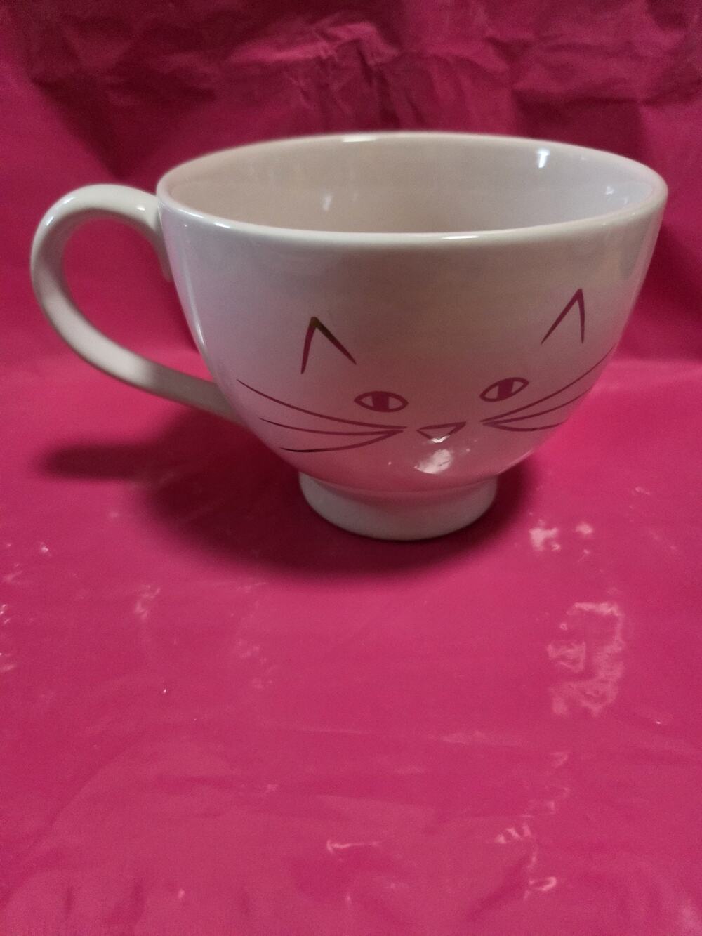 Cat Face Coffee Mug Heart White Tea Cup Strawberry Street 14oz